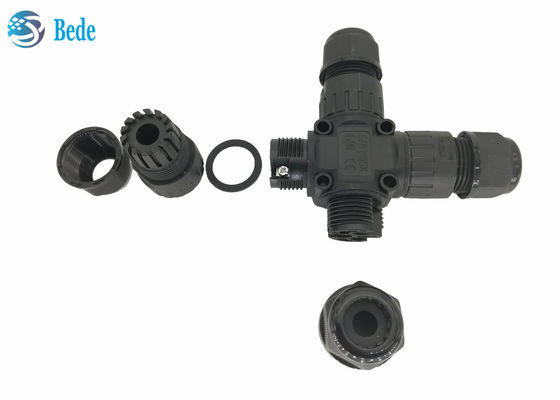 X Tipi 4 Kanallı IP68 Su Geçirmez Konnektör 3 - 3 Pimli Teller İçin İdeal Kutuplu